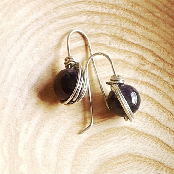 Amethyst drops dangle earrings/February birthstone earrings/crown chakra - Picture 3 of 8